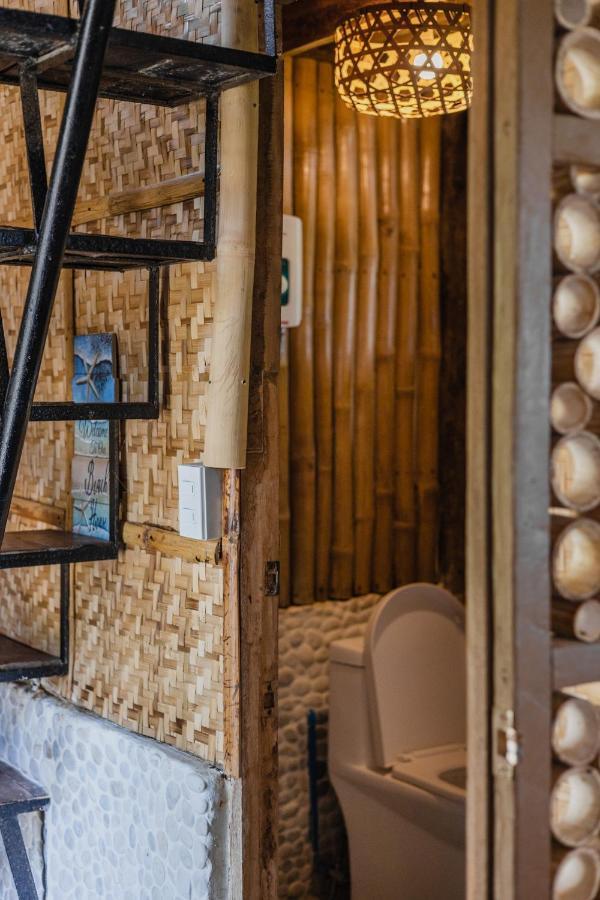 Amami Beachfront Villa With Private Beach Puerto Galera Zewnętrze zdjęcie