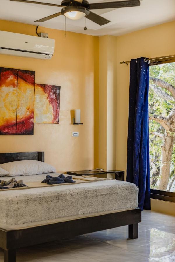 Amami Beachfront Villa With Private Beach Puerto Galera Zewnętrze zdjęcie