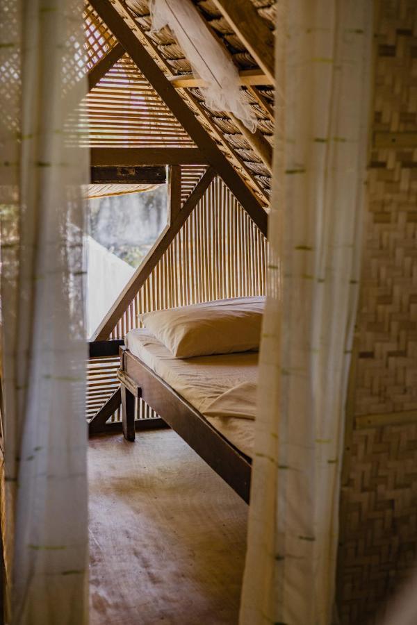 Amami Beachfront Villa With Private Beach Puerto Galera Zewnętrze zdjęcie