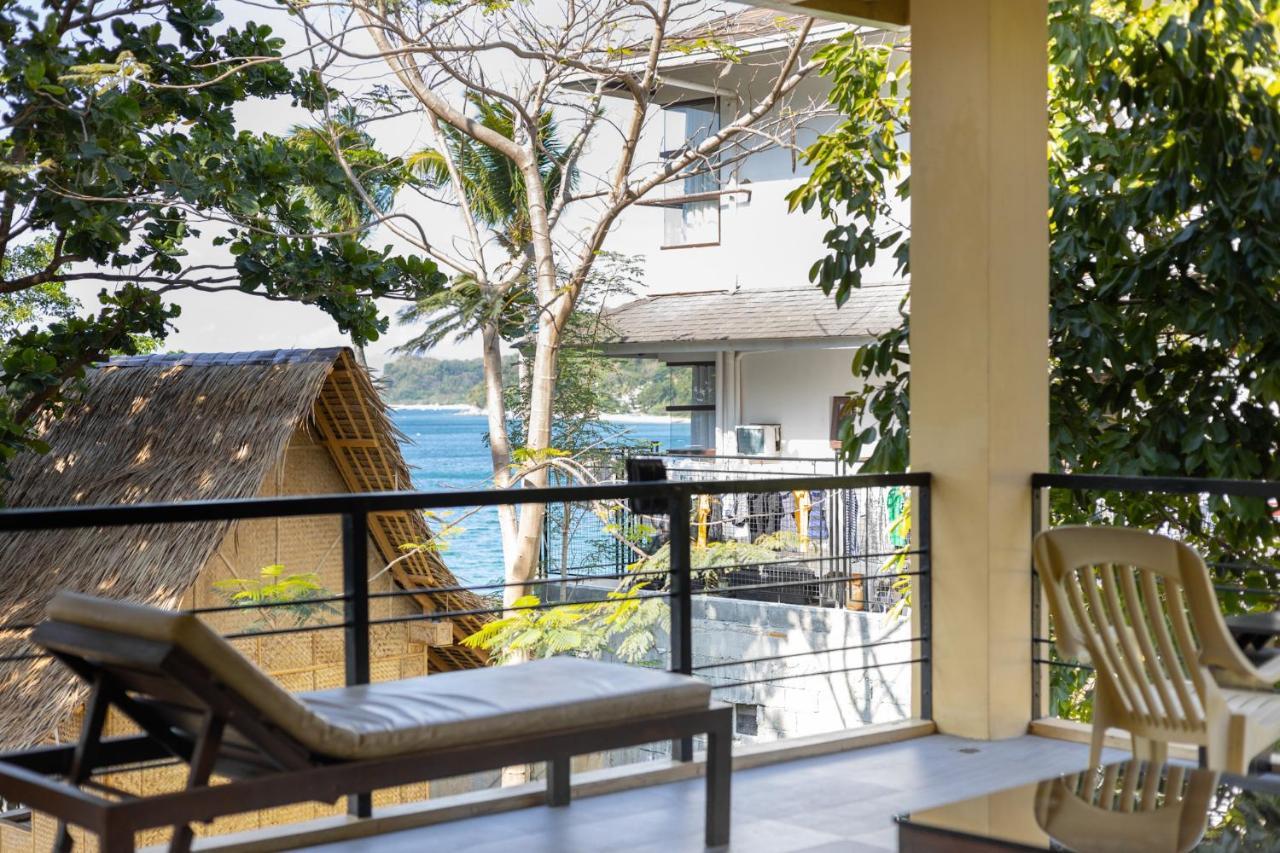 Amami Beachfront Villa With Private Beach Puerto Galera Zewnętrze zdjęcie
